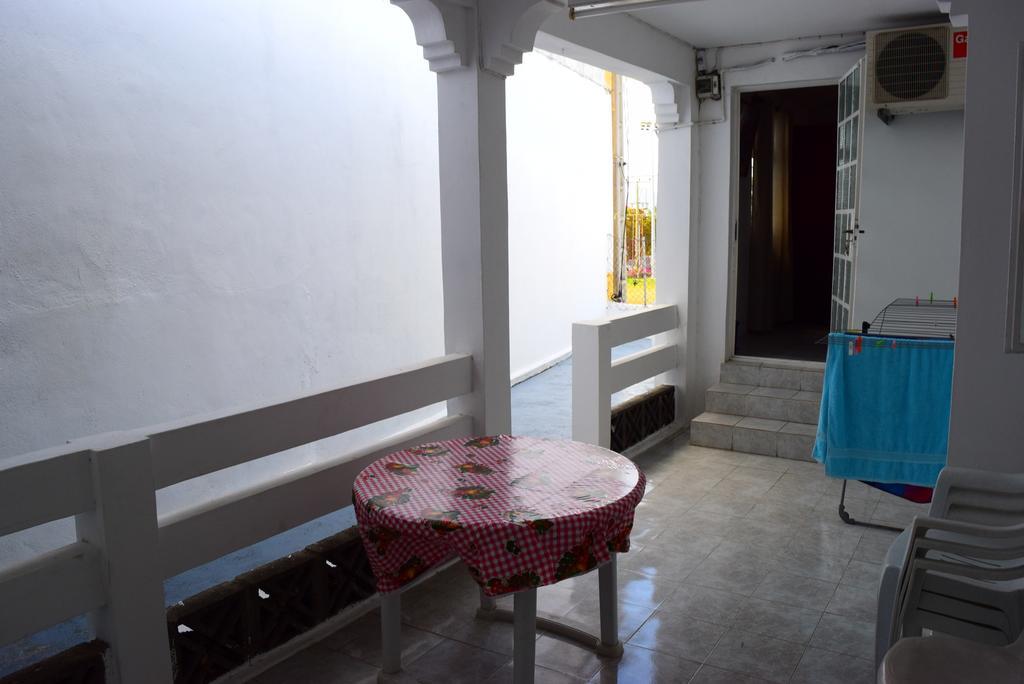 Mauri Holidays 'Budgeted Apartment' Ла-Голет Номер фото