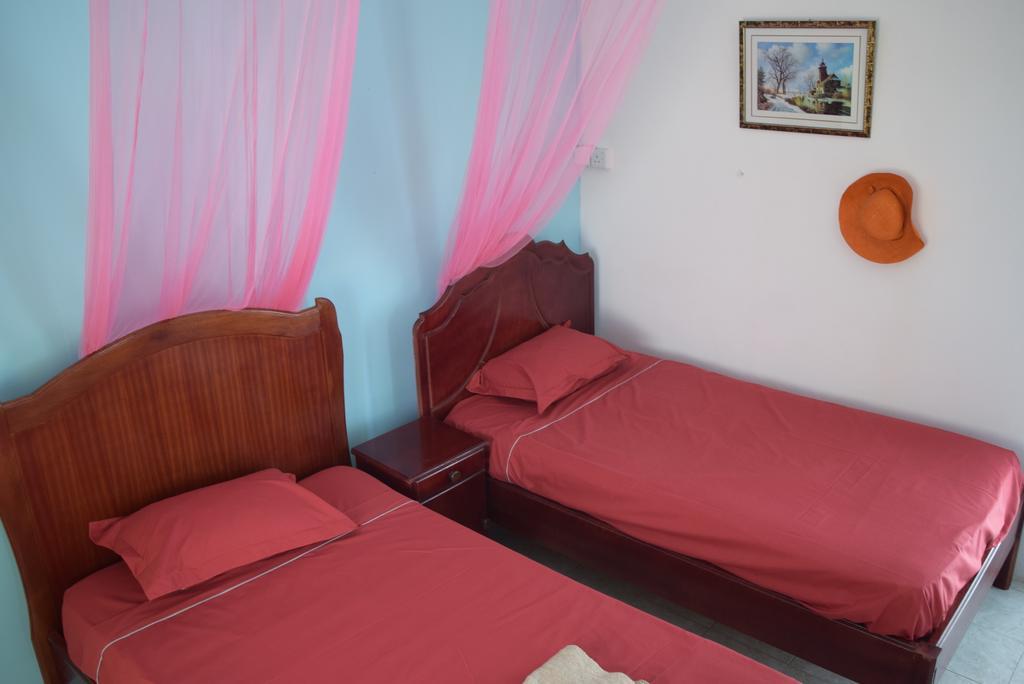 Mauri Holidays 'Budgeted Apartment' Ла-Голет Номер фото