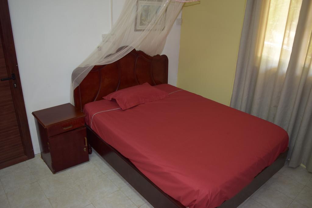 Mauri Holidays 'Budgeted Apartment' Ла-Голет Номер фото