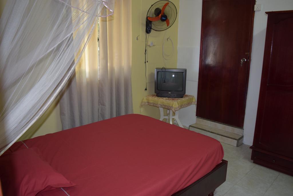 Mauri Holidays 'Budgeted Apartment' Ла-Голет Номер фото